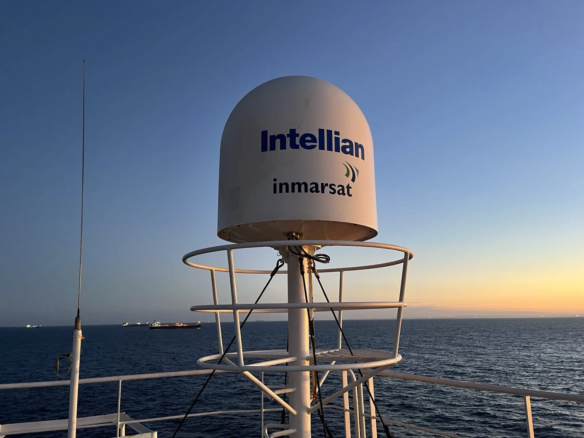 Maritime connectivity solutions for ships